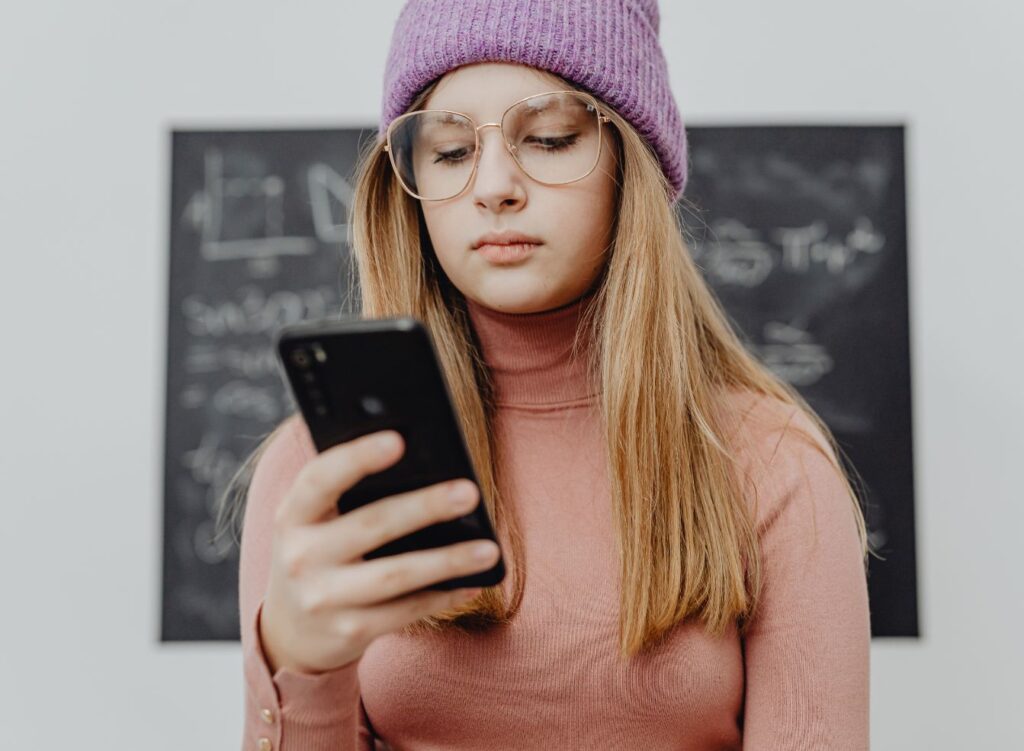 Nauka z różnych źródeł